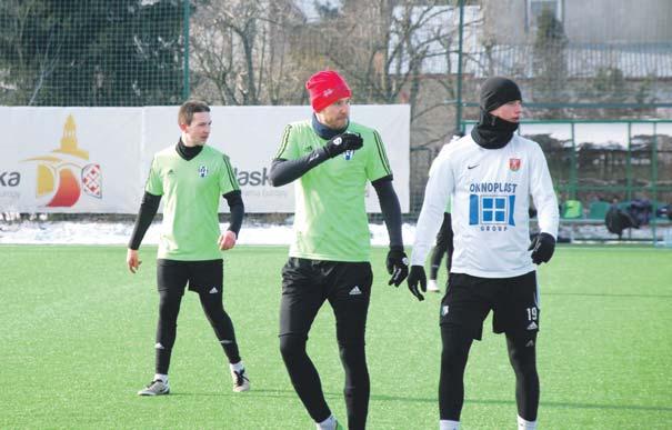 8 sport Odrabiano zaległości piłka ręczna W I lidze grupie B miniony weekend był wolny i upłynął na odrabianiu zaległości. Nasz AZS AWF pauzował. 3 marca o godz.