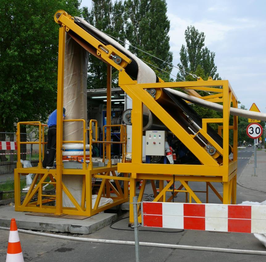 RĘKAWEM Montaż