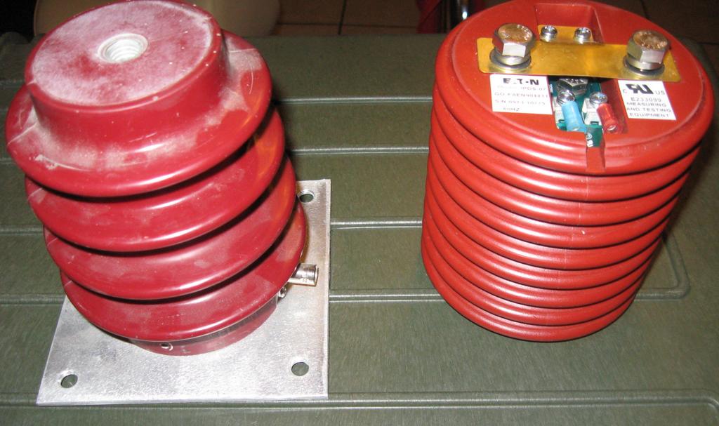 Maszyny Elektryczne - Zeszyty Problemowe Nr 2/2016 (110) 75 trzeb dodatkowe RTD w przestrzeniach czół uzwojeń silników i wyposażyć je we wspomniane zespoły antenowe. 2. Opracowano i wykonano bardzo prosty oraz tani czujnik wnz typu antena.