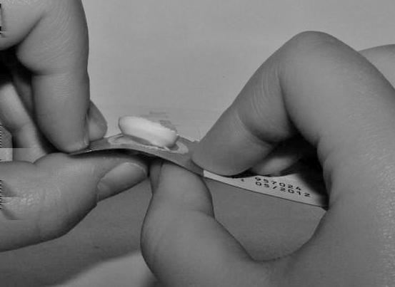 Dawka może być zwiększana co 1-2 tygodnie, maksymalnie o 100 mg. Zalecana dawka wynosi 300 mg raz na dobę.