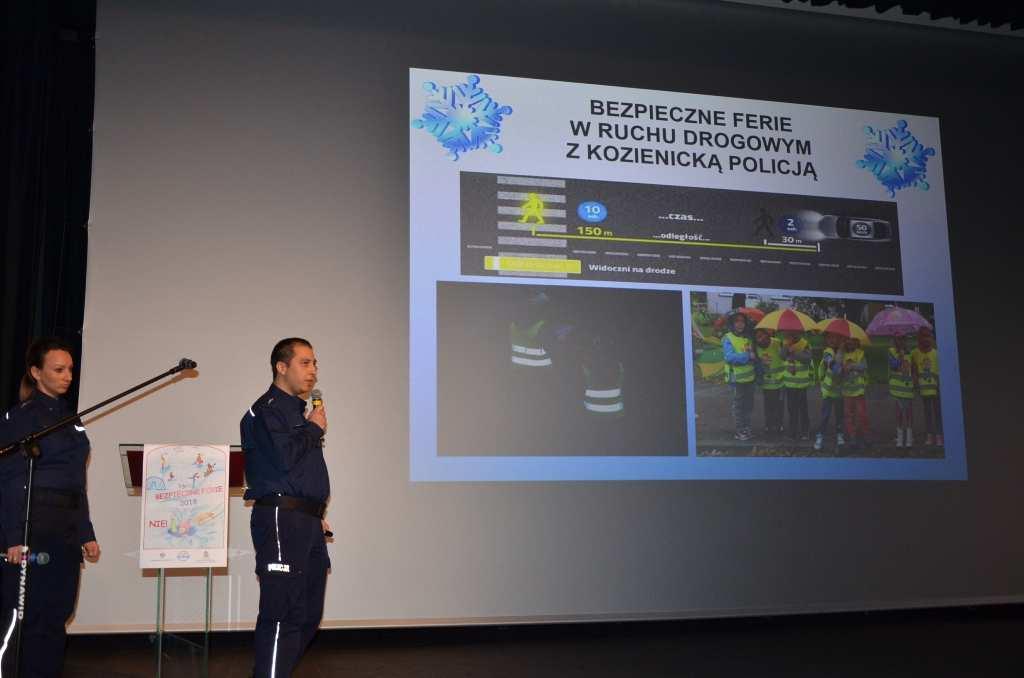 STRONA 8 KOMUNIKATOR MGP Konferencja Bezpieczne Ferie 2018" W siedzibie Kozienickiego Domu Kultury odbyła się konferencja inaugurująca akcję BEZPIECZNE FERIE 2018 na terenie woj. mazowieckiego.