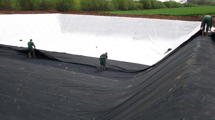 Przygotowana na miarę Rozmiar membrany można dostosować do wymagań konkretnego projektu, co gwarantuje: szybką i łatwą instalację, ograniczenie odpadów, większą neizależność