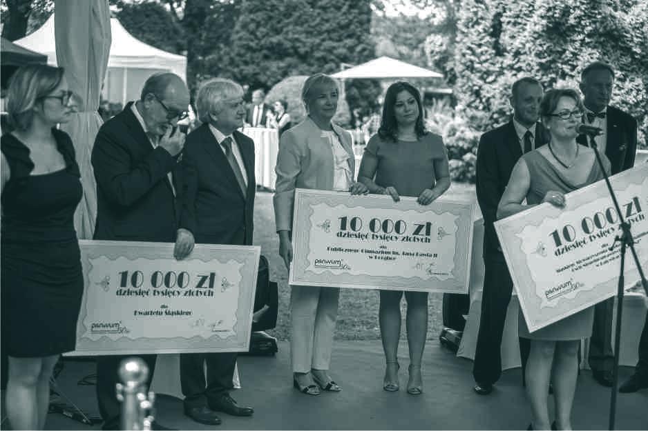 We gave a financial support to numerous ill or disabled people.