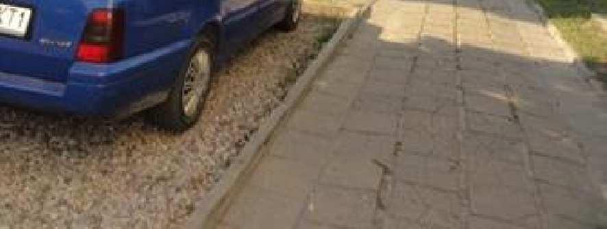dochodzi do drogi krajowej nr 14
