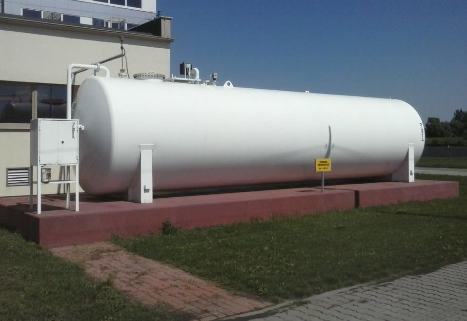 Zbiornik zewnętrznego źródła węgla