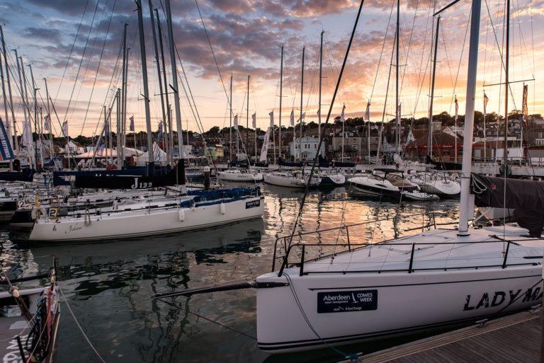 Miejsce: Cowes Cieśnina Solent Kanał