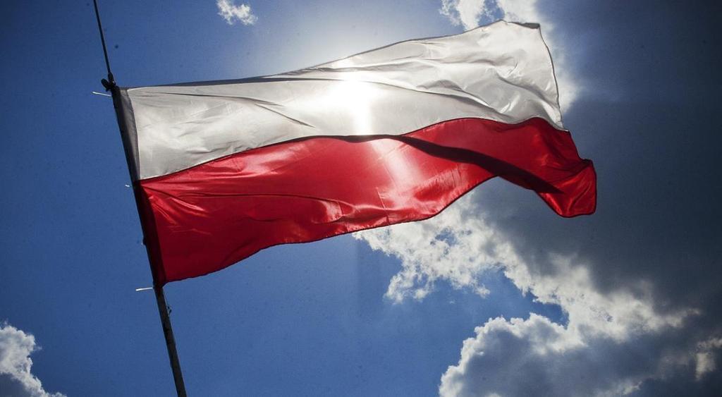 Obecny kształt oraz barwy flagi państwowej Rzeczypospolitej Polskiej określa ustawa z dnia 31 stycznia 1980 roku (z kilkoma nowelizacjami).