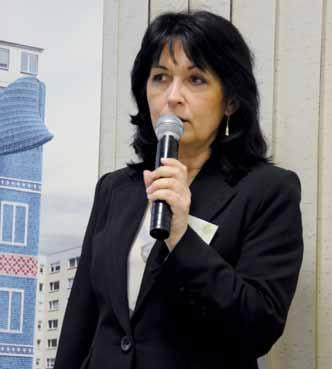 V diskusnom bloku k existujúcim aktuálnym problémom pri výkone správy sa rozprúdila živá diskusia. Na otázky z praxe správy budov a nehnuteľnosti v ostatnej časti diskusie odpovedala JUDr.
