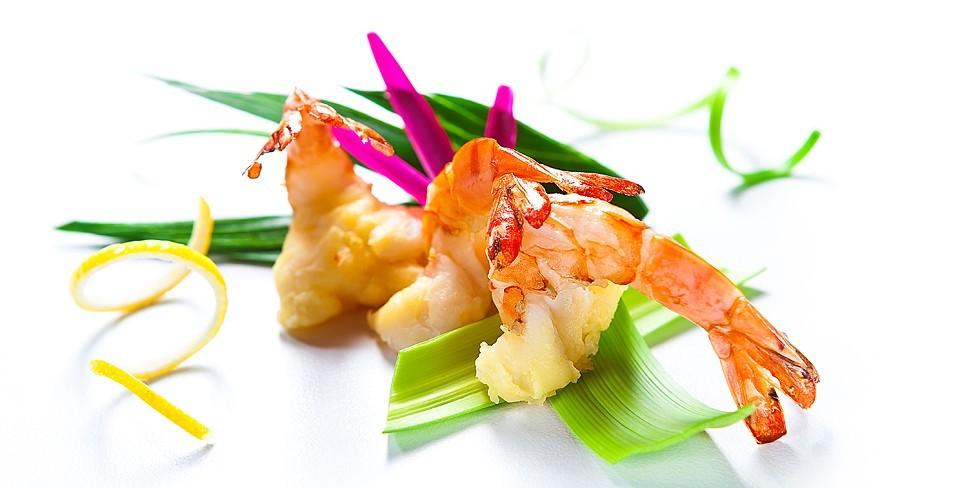 Japanese Events Group ZALETY / KORZYŚCI - świetna zabawa - mile spędzony czas - kulinarna podróż do krainy sushi - integracja uczestników - zdobywanie