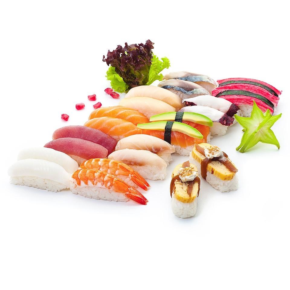 Program Warsztatów Przyrządzania Sushi: 1. Miłe wprowadzenie zapoznanie się Mistrzem i historia SUSHI 2. Pokaz multimedialny, omówienie wykonywanych potraw 3.