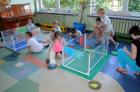 Nowe wyposażenie świetlicy szkolnej w PSSP Nr 5 w Krapkowicach Zamykane szafki dla każdego ucznia Dyrektorzy szkół od wielu lat dbają o to, aby każdy uczeń posiadał indywidualną zamykaną szafkę.