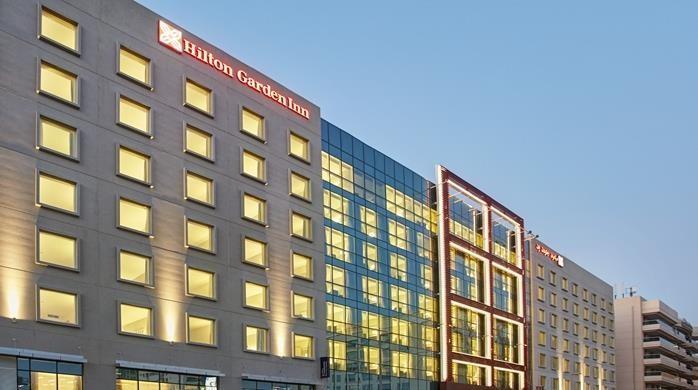 HOTEL: Hilton Garden Inn Moe 4**** Dubaj Hotel Hilton Garden Inn Moe, nowy hotel, położony zaledwie