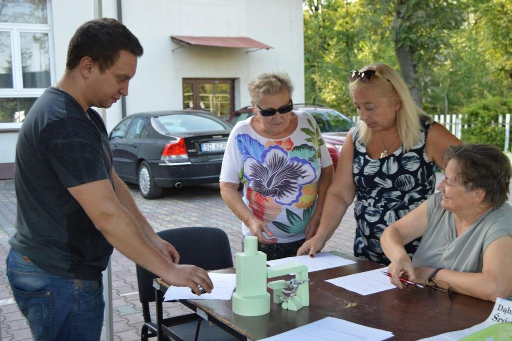 A samochodu nie mam." Uczestnicy debaty twierdzili, że kiedyś ul. 3-go Maja tętniła życiem.