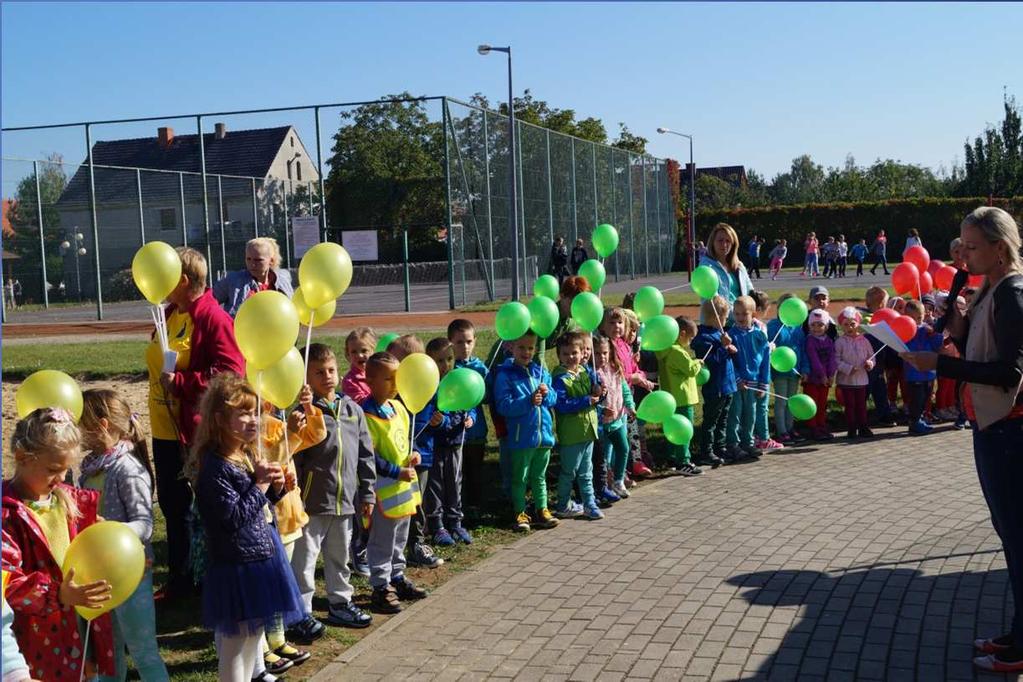 Wprowadzenie innowacji pedagogicznej w przedszkolu w Męcince Przedszkole Małego Księcia W celu podniesienia oferty przedszkolnej, na mój wniosek w szkole wprowadzono innowację