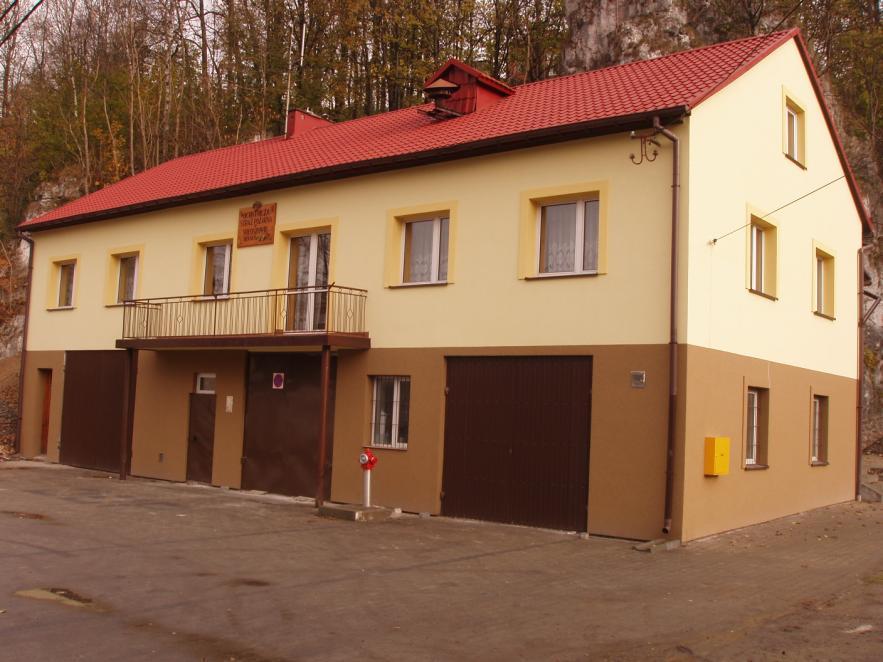 Remont Budynku OSP Sułoszowa I W ramach zadania wykonano termomodernizację budynku, oraz odnowiono