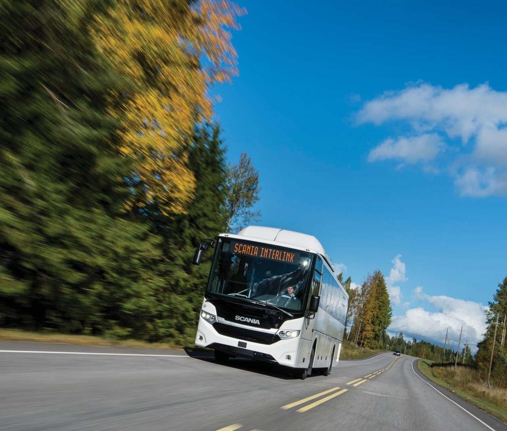 AUTOBUSY Prezentacja www.truck-van.pl Trzy w jednym Podczas ostatnich targów Busworld miała premierę Scania Interlink, autobus, który żadnej pracy się nie boi.