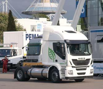 www.truck-van.pl Napędy alternatywne MIEJSKIE Skroplony metan LNG wydłuża zasięg pojazdów gazowych i czyni sensownym używanie ich również w transporcie na dłuższych dystansach.