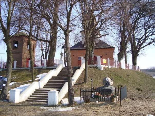 18 Zdjęcie 3 Rok 2010, 13 kwietnia. Pomnik ku czci marszałka Józefa Piłsudskiego (foto Henryk Kulik).
