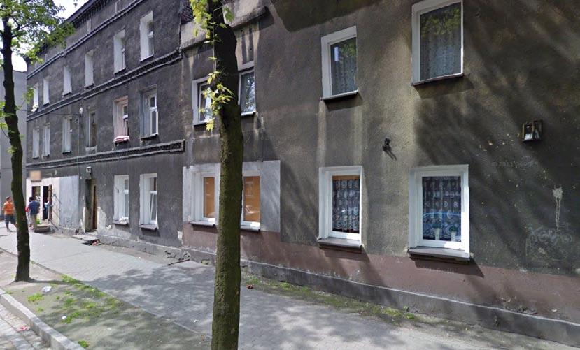 Licznie zamieszkiwana przez Romów ulica Buchenwaldczyków w Zabrzu była miejscem ataku na nich. Fot. Google Maps Trochę historii Pierwsza wzmianka o pobycie Romów w Polsce pochodzi z 1401 roku.