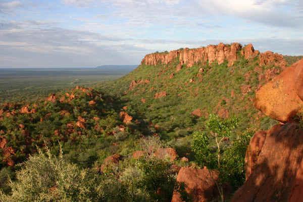 Park Narodowy Waterberg - położony w centralnej części Namibii. Został utworzony w 1972 na powierzchni 405 km².