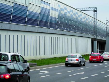 Konstrukcje oporowe w obiektach inżynierskich Data wprowadzenia: 02.06.2016 r. Wielopoziomowe skrzyżowania, wiadukty i mosty wymagają wykonania konstrukcji oporowych, które obciążone są m.in. parciem gruntu.