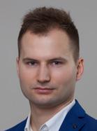 Wspiera przedsiębiorców zajmujących się produkcją lub dystrybucją wyrobów, w tym budowlanych, przy wypełnianiu ich prawnych obowiązków.