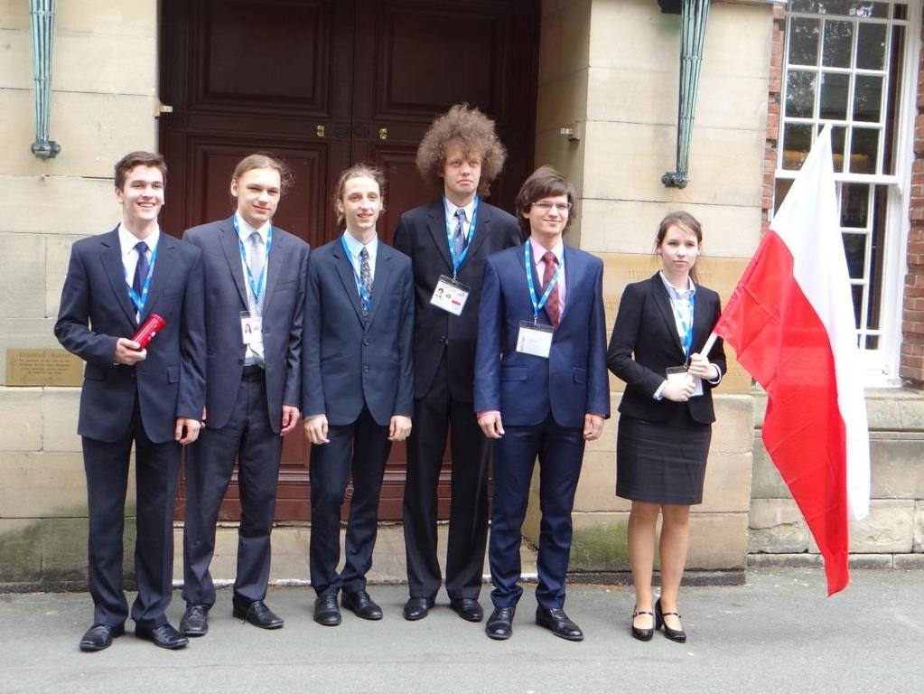25-lecie Turnieju Młodych Fizyków w Polsce Polska drużyna w Shrewsbury 2014 zdobywcy złotego medalu na międzynarodowym turnieju w