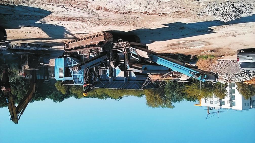 Przyk³adowy widok rdzeni betonowych z odwiertów przedstawia Rys. 4.