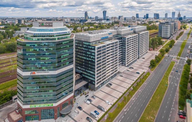 35 Główni najemcy: Unilever, Randstad, Coty, Comarch, Pelion GLA: 27 tys.