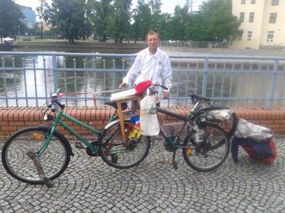 rozumieniu definiuje osob' posiadaj$c$ dom. Zaj'cie jest tym, co umo(liwia utrzymanie. Mieszkanie to zaj'cie jakiej% konkretnej przestrzeni.