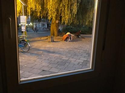 gdzie %mierdzi, bo tam mieszka)cy (y& nie chc$, wi'c kontenery mo(na spokojnie postawi& 30. 37 Ilustracja 11. Fragment wystawy dyplomowej pt.