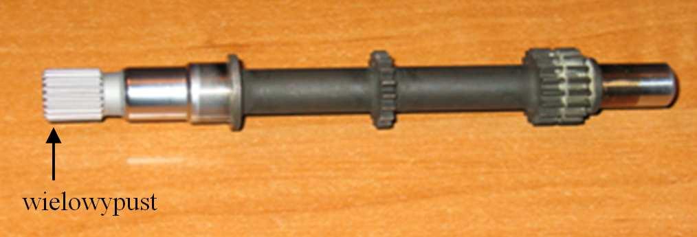 3. Warunki użytkowania badanego dłutaka modułowego 29 Wielowypust wykonywany opisywanym nożem Fellowsa znajduje się na części typu wałek (rys. 6)