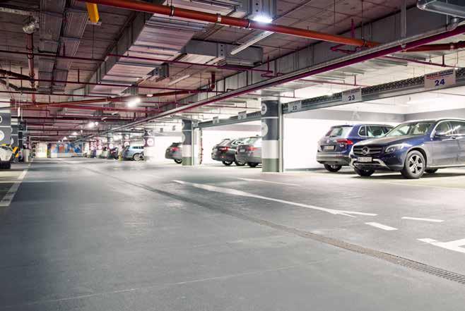 Employees hve ccess to 2 modern shred spces: leisure spce with gmes room, nd green spce on the terrce of the