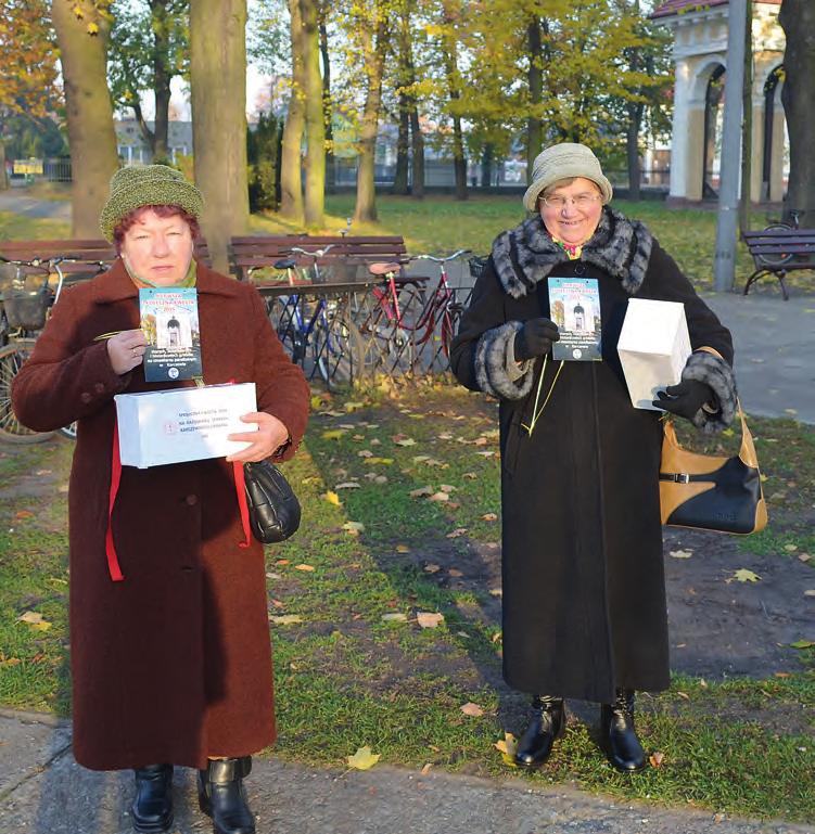 Bolesława Prusa kwestowali na cmentarzu w dniach 31.10-1.11.