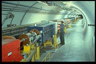 Zestaw akceleratorów w CERN SPS Liniac (500 MeV elek, 50 MeV prot, 4.