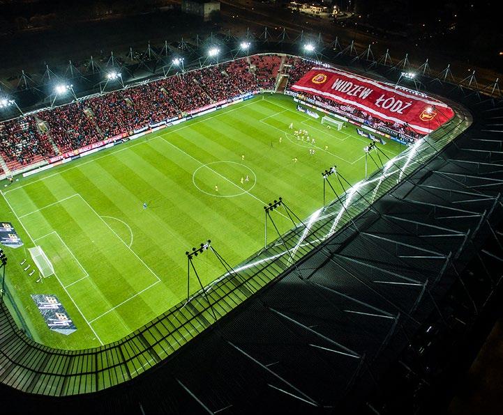 WSTĘP Szanowni Państwo, Zaledwie w ciągu kilku miesięcy funkcjonowania nowy stadion Widzewa stał się jedynym w swoim rodzaju Sercem Łodzi.