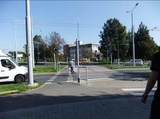 Pas ruchu dla rowerzystów na skrzyżowaniu z sygnalizacją świetlną Aktualnie obowiązujące prawo o ruchu drogowym (na dzień 1.07.2014 r.