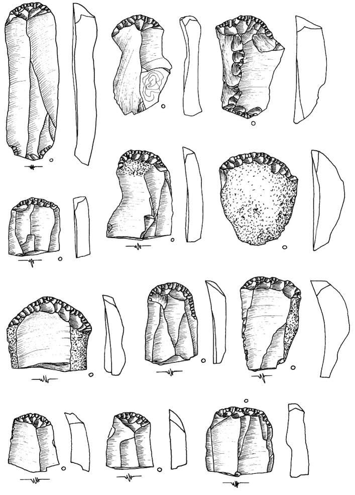 Ryc. 14. Bolków 1, wykop II, krzemienice 1 i 2. Drapacze. Rys. T. Galiński Fig. 14. Bolków 1, trench II, flint scatters 1 and 2.