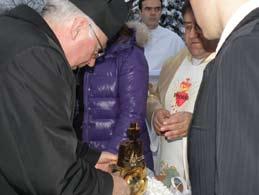 30 sati svečanom procesijom od samostana do crkve i unošenjem relikvije i ikone sv. Margarete.