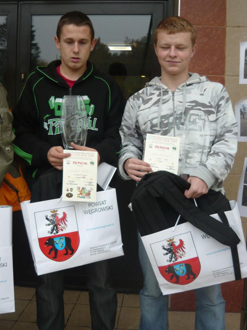 Puchar Polski w Marszach na Orientacj Radzyniacy wród najlepszych w kraju! W dniach 23-25 padziernika w Ł ochowie (powiat wgrowski) odbył si XXXII Ogólnopolski Rajd na Orientacj PODKUREK 2009.