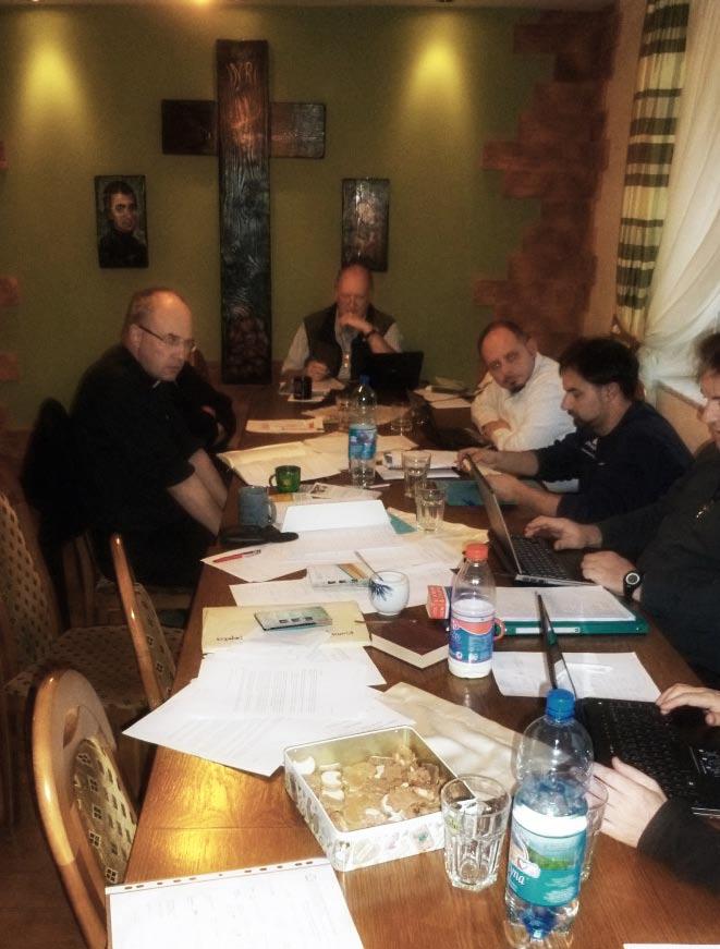 Komisja składa się z przedstawicieli różnych krajów i prowincji. Byli obecni m.in. reprezentanci z Irlandii, Włoch, Hiszpanii, Francji, Ukrainy i Polski. Szefem komisji od roku został mianowany o.