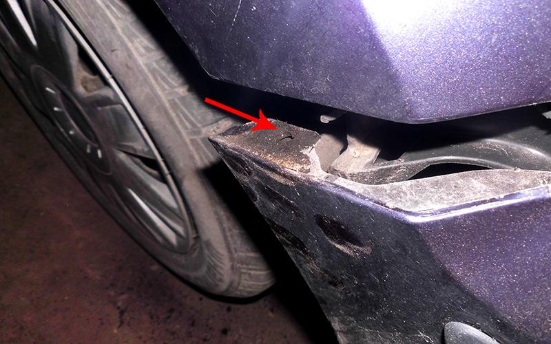 Postępujemy jak powyżej wysuwając wewnętrzną jego część a następnie wysuwamy go w całości.
