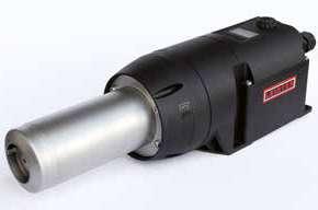 Model Leister MISTRAL 6 SYSTEM może yć sterowny przy użyciu wudownego regultor lu zewnętrznego sygnłu.