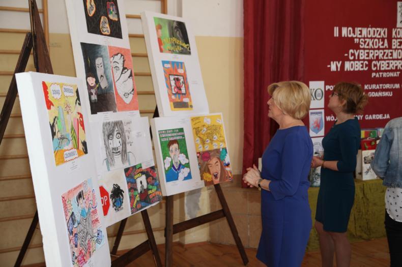 członkowie Komisji Konkursowej - pani Aldona Czyżewska