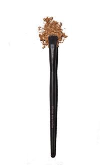 Makijaż modelki: Cienie do Powiek ChromaFusion Granite, Shadow, Onyx, Zestaw 4 Cieni do Powiek Black Ice, Konturówka do Oczu Black, Konturówka do Brwi Brunette, Tusz do Rzęs Lash Love Lengthening