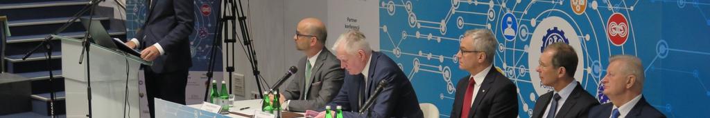 otoczenia społecznogospodarczego. Eksperci dyskutowali o optymalnym modelu kształcenia studentów, dostosowanym do potrzeb współczesnego rynku pracy.