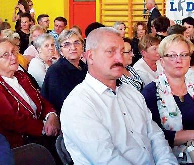 www.malechowo.pl SP Niemica Głównym celem projektu Razem lepiej była integracja społeczności lokalnej i uczniów Szkoły Podstawowej im. Noblistów Polskich w Niemicy.