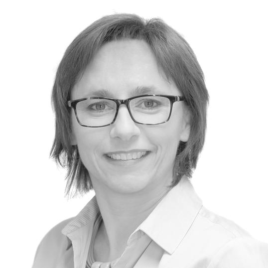 wykorzystaniem skracania czasów przezbrojeń Wzorcowe arkusze Analizy przezbrojenia Instrukcji pracy metodą TWI Kalkulacji opłacalności ze skrócenia przezbrojenia różne typy