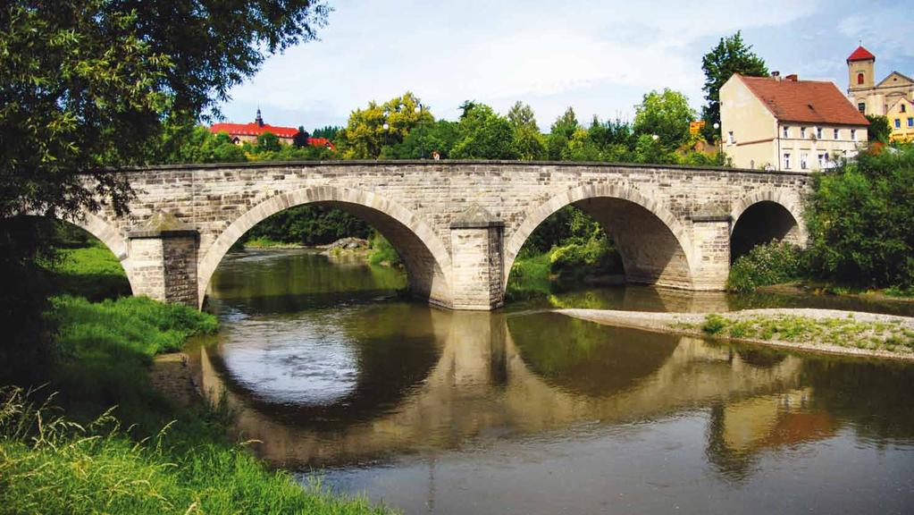 czerwiec / june Most kamienny z XV wieku w Bardzie na Nysie Kłodzkiej. Fot.: Wojciech Średniawa. Zdjęcie zakwalifikowane do I etapu.