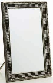 - KOMODA GENTOFTE S70 x W103 x G37 cm 299,- 225,- WESOŁYCH ŚWIĄT